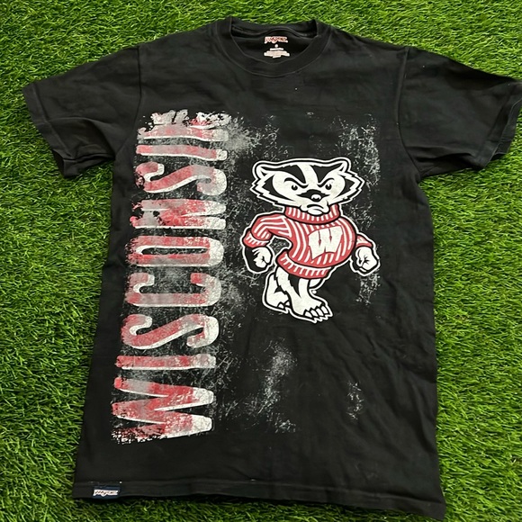 Jansport Men’s Wisconsin Badger T-shirt - Picture 1 of 5